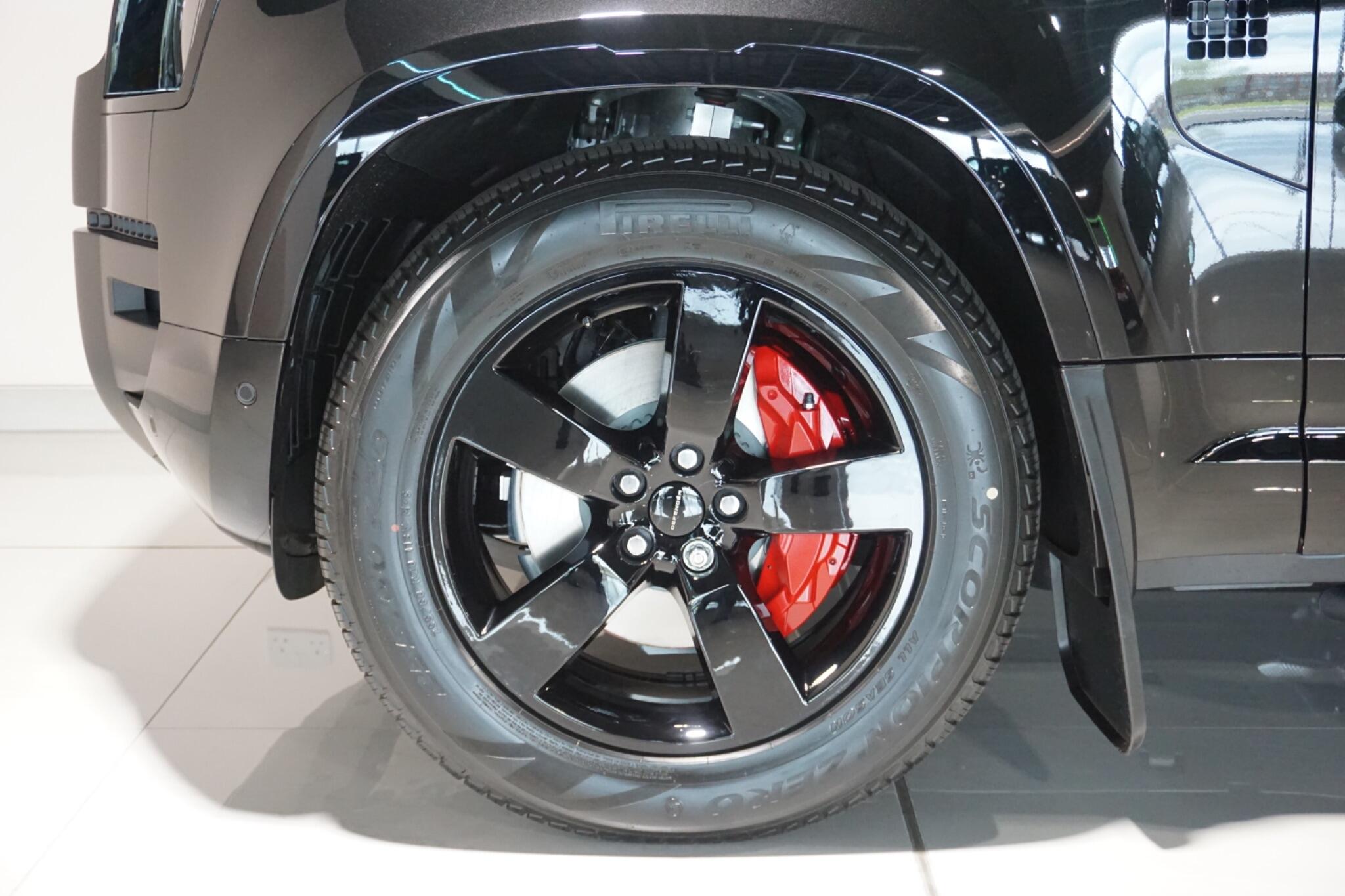 Land Rover Defender 110 3.0 D350 MHEV X-Dynamic HSE Hard Top SUV 5dr Diesel Auto 4WD MWB Euro 6 (s/s) (350 ps)